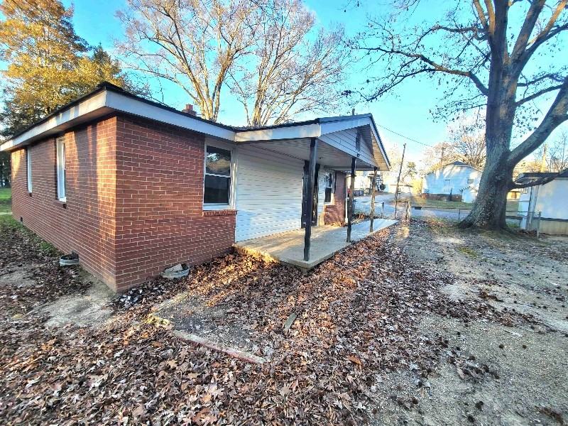 4 Jordan Ln - Photo 2 of 14