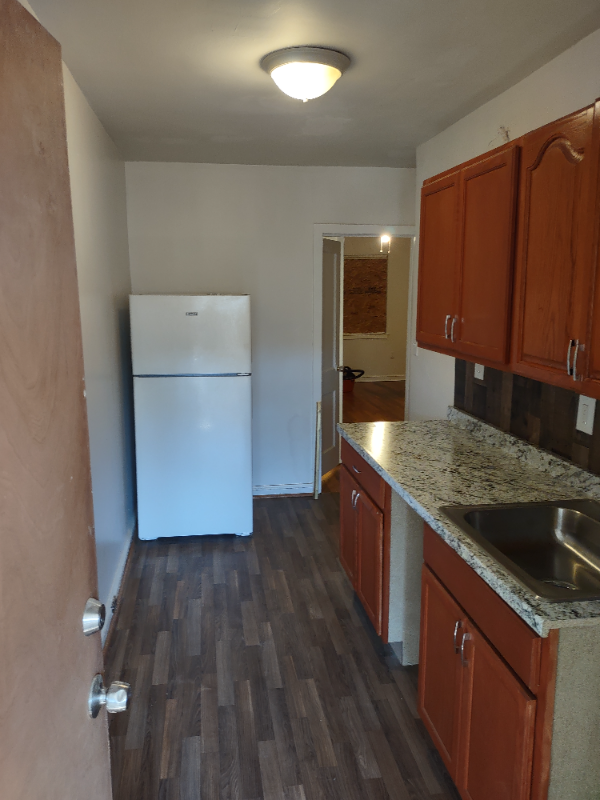 725 E Patapsco Ave #A1 - Photo 3 of 7