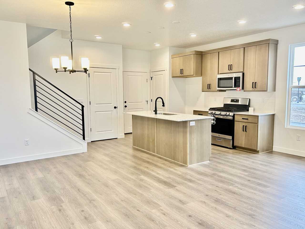 7033 W South Jordan Pkwy #382