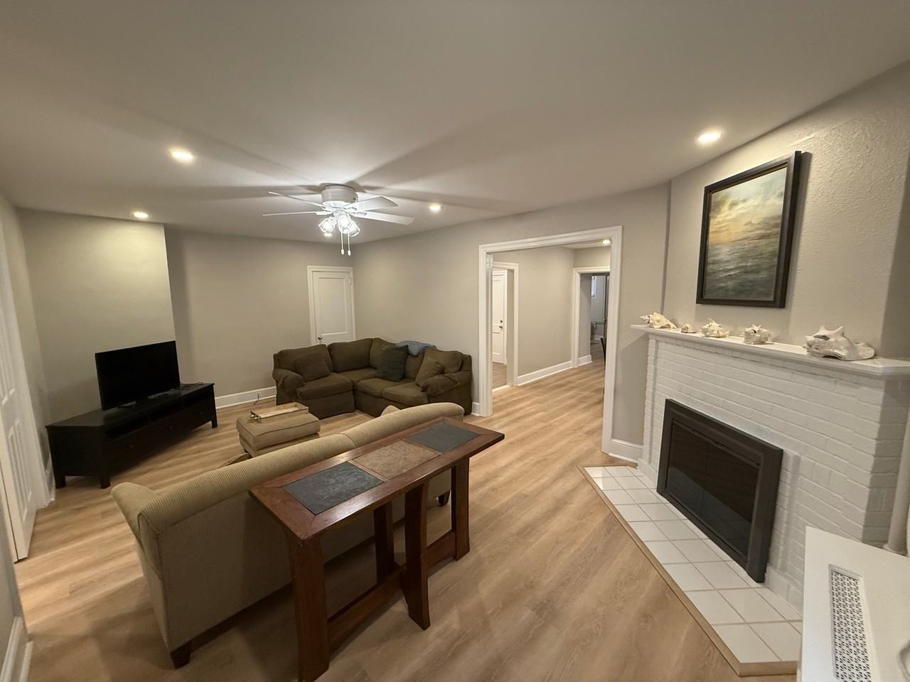 109 N Granville Ave - Photo 6 of 12