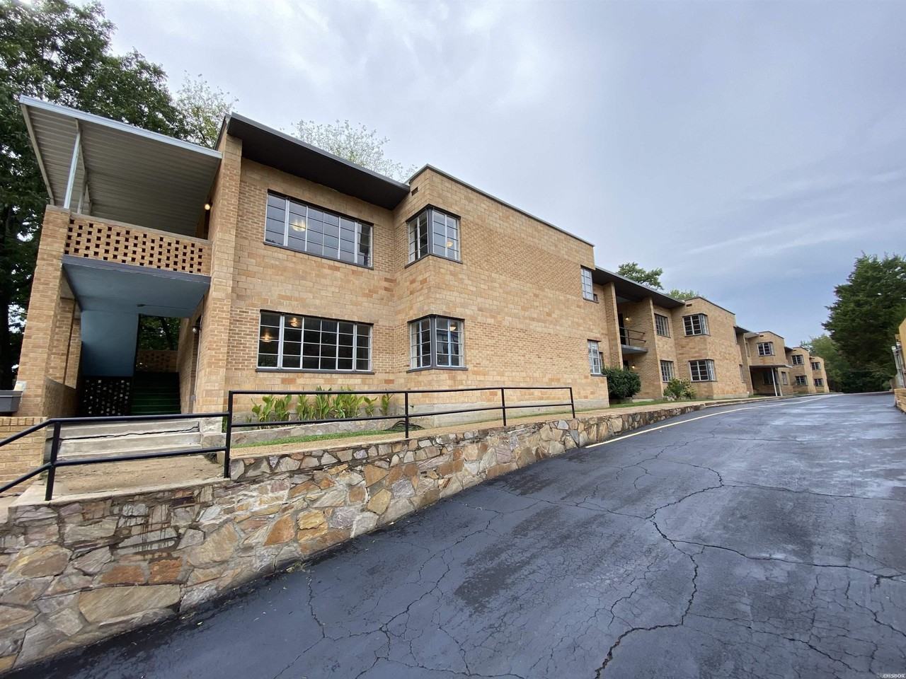 1007 Park Ave - Photo 7 of 21