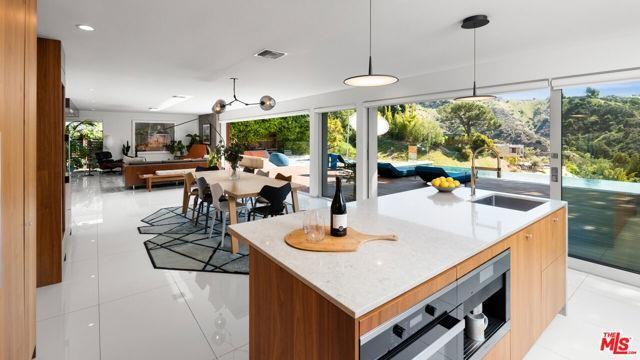 7524 Devista Dr - Photo 2 of 8