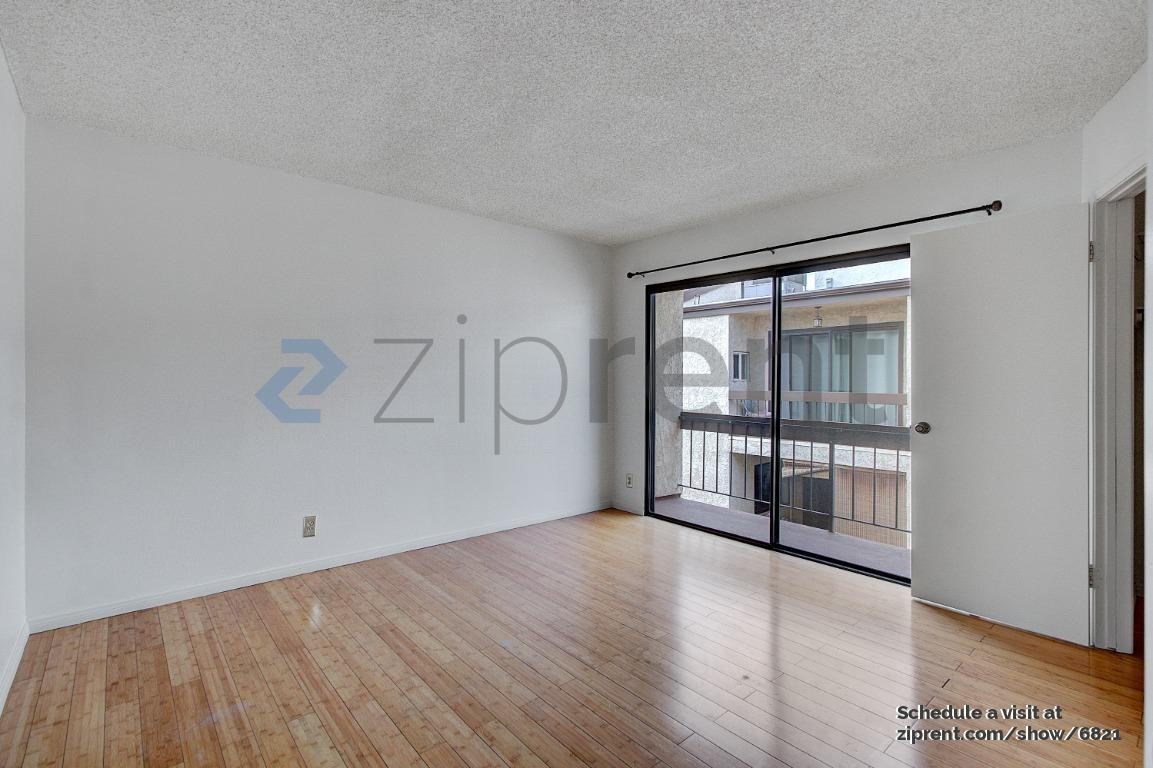 320 Mchenry Rd #10 - Photo 5 of 19