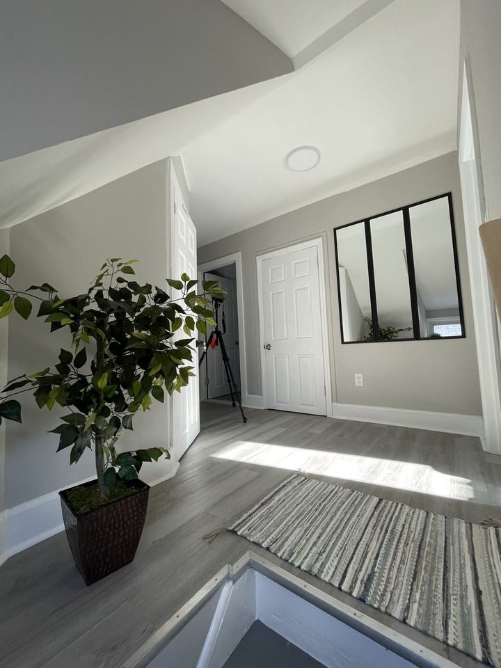 Affordable, Move-In Ready Room in a Great Location - Photo 7 of 7