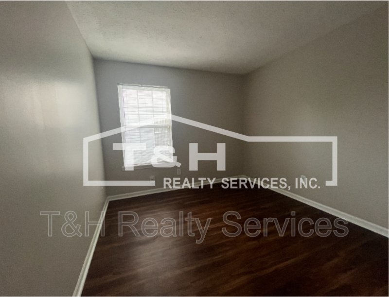 6115 Tybalt Cir - Photo 4 of 14