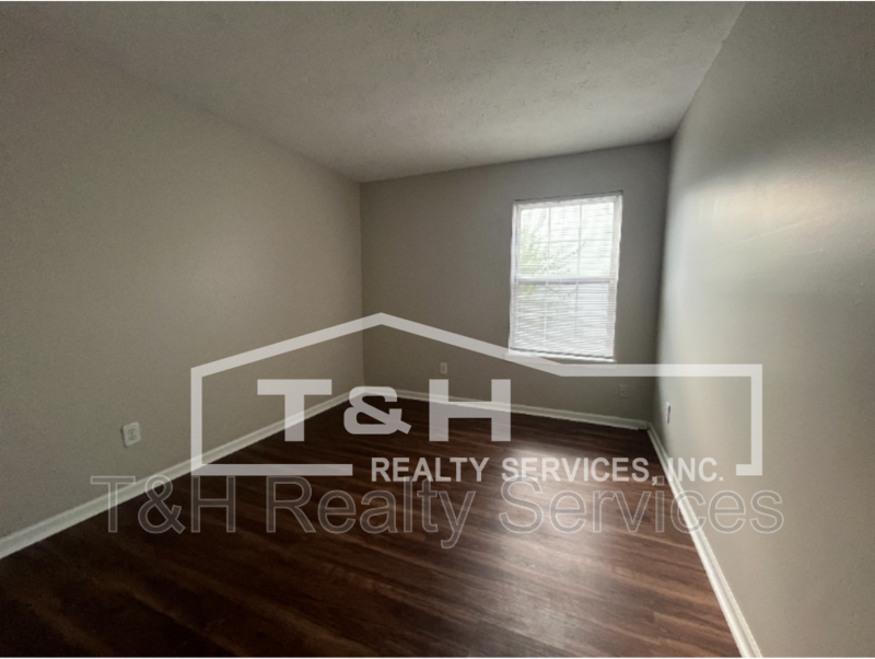 6115 Tybalt Cir - Photo 6 of 14