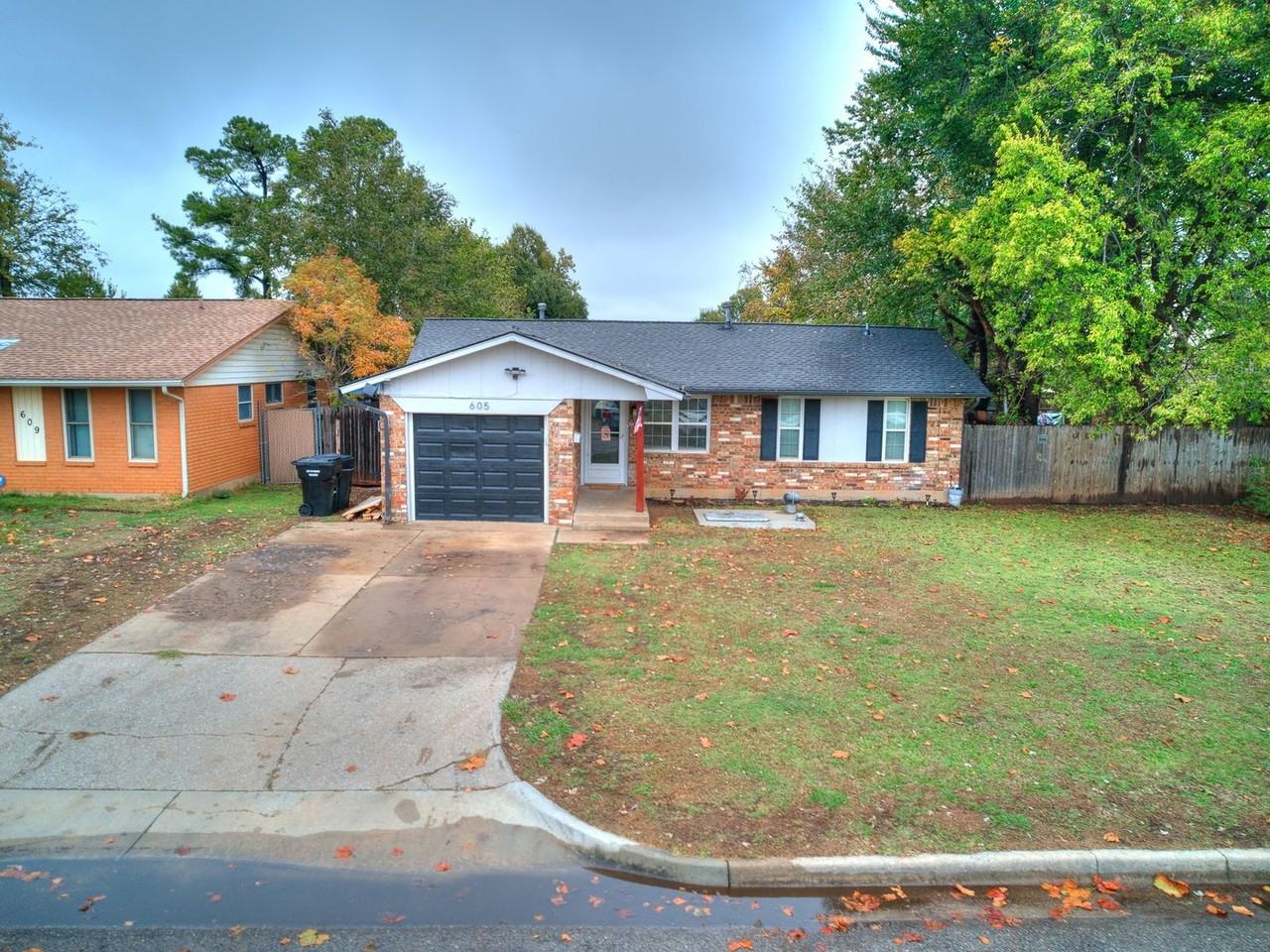 605 Sw 10th St - Photo 2 of 14