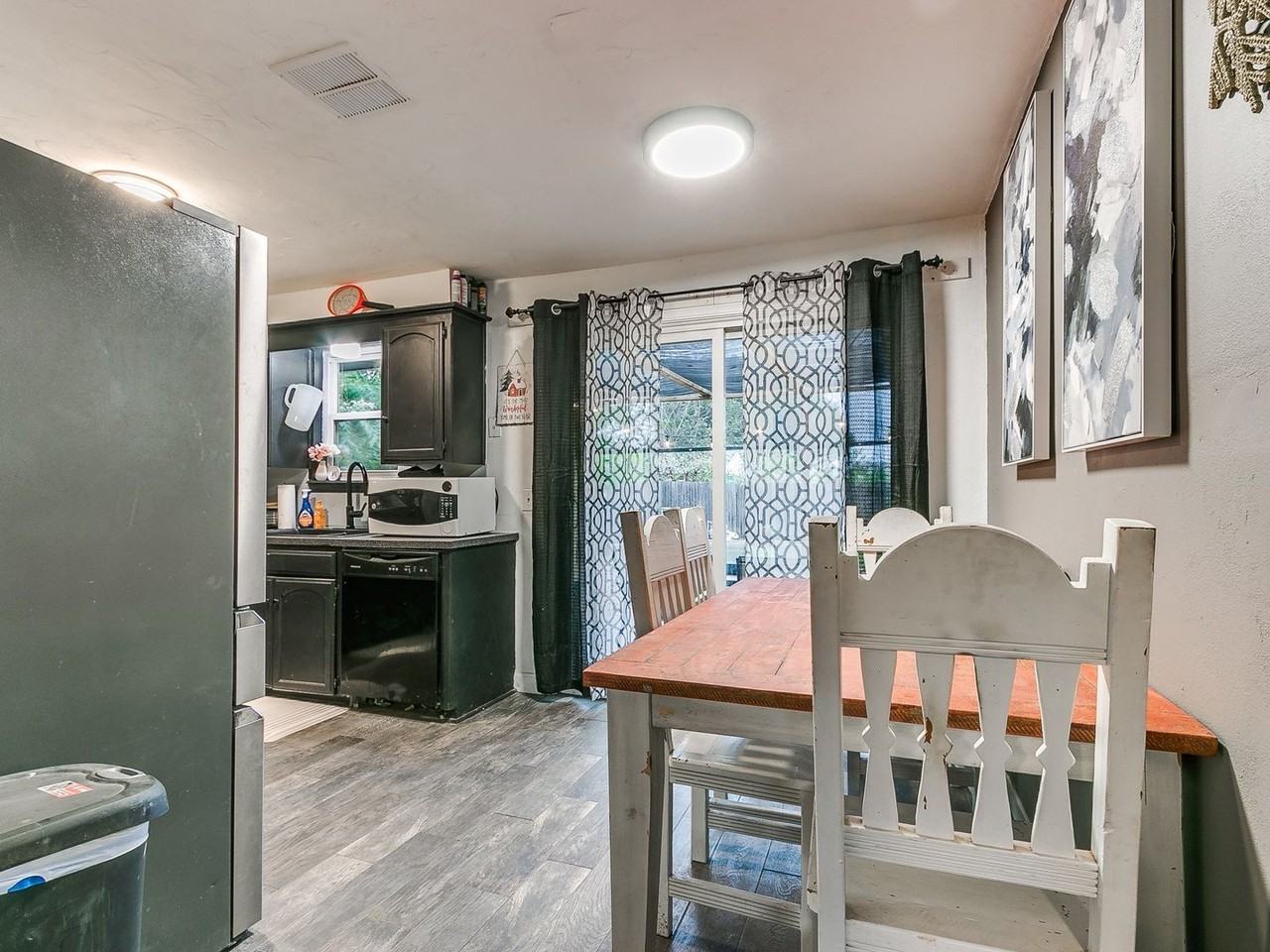 605 Sw 10th St - Photo 5 of 14