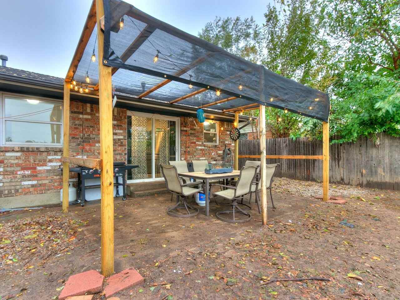 605 Sw 10th St - Photo 4 of 13