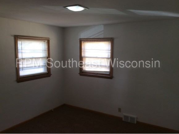 3121 W Lakefield Dr - Photo 3 of 6