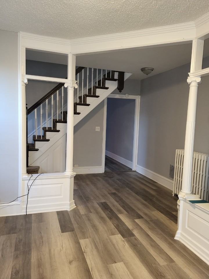 518 E 9th St #518 - Photo 2 of 12