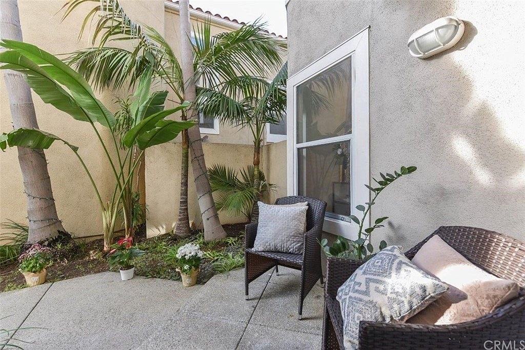 22 Toscany #D2 - Photo 5 of 10