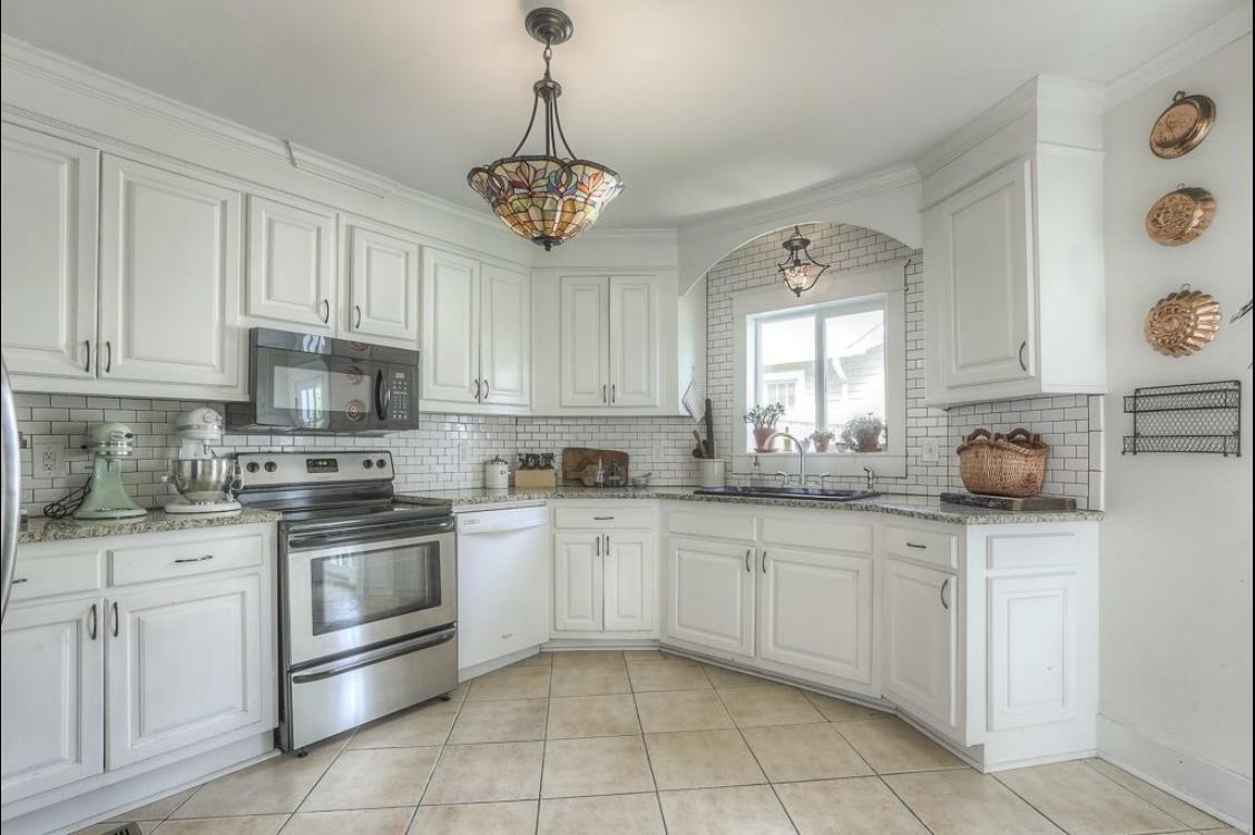 1124 Granada Ave #NA - Photo 2 of 17
