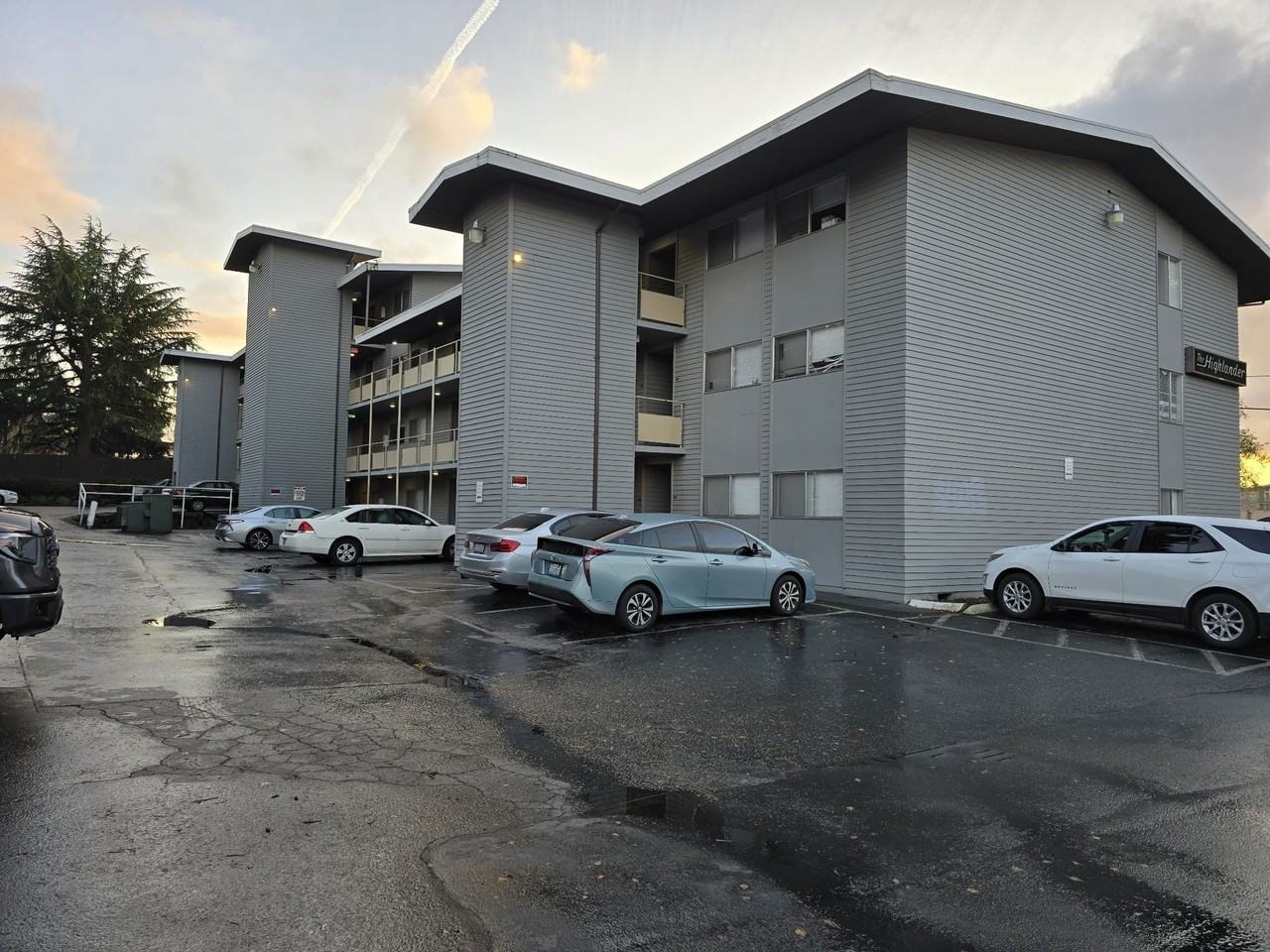 Eastside Apartments - Photo 7 of 11