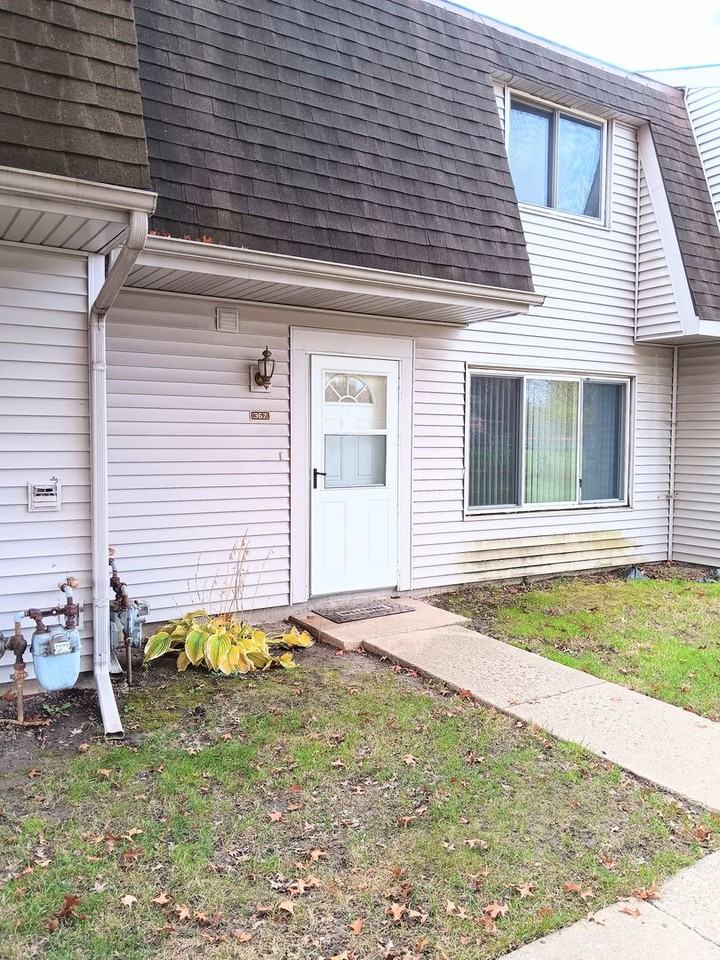 367 E 59th Pl - Photo 3 of 13