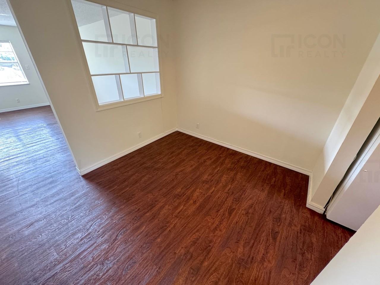 215 Nw 25th St #5 - Photo 6 of 9