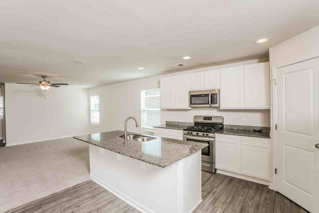 2075 Barnhart Dr - Photo 7 of 13