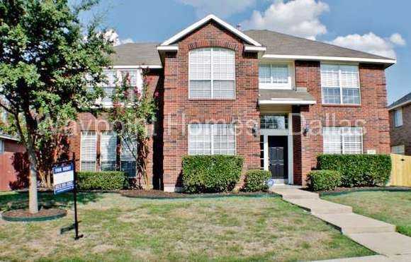 6602 Westover Dr - Photo 3 of 40