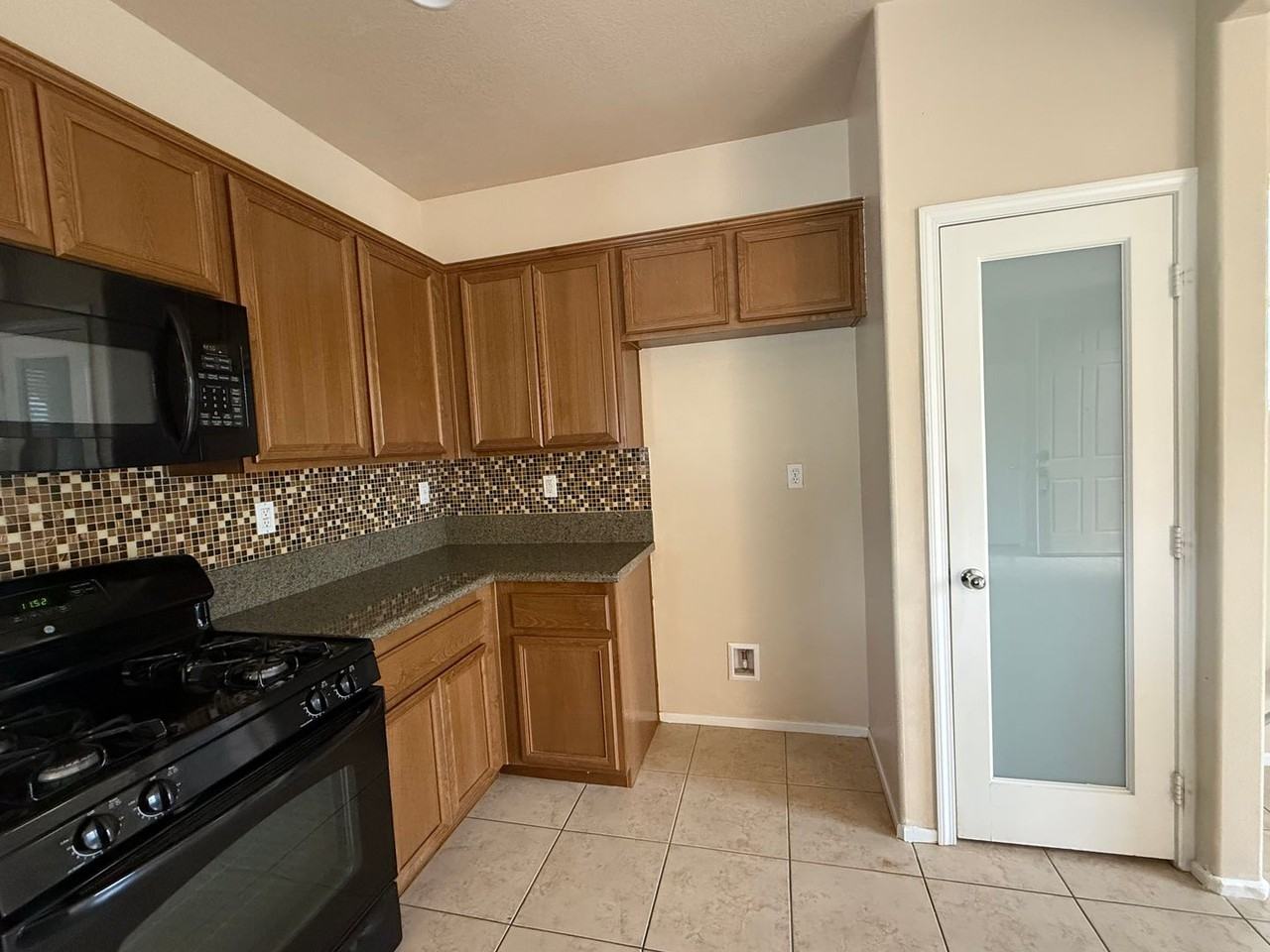 5507 Cordonata Way - Photo 3 of 32