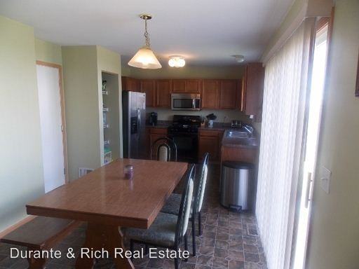 39932 Stoneywood Dr - Photo 3 of 10