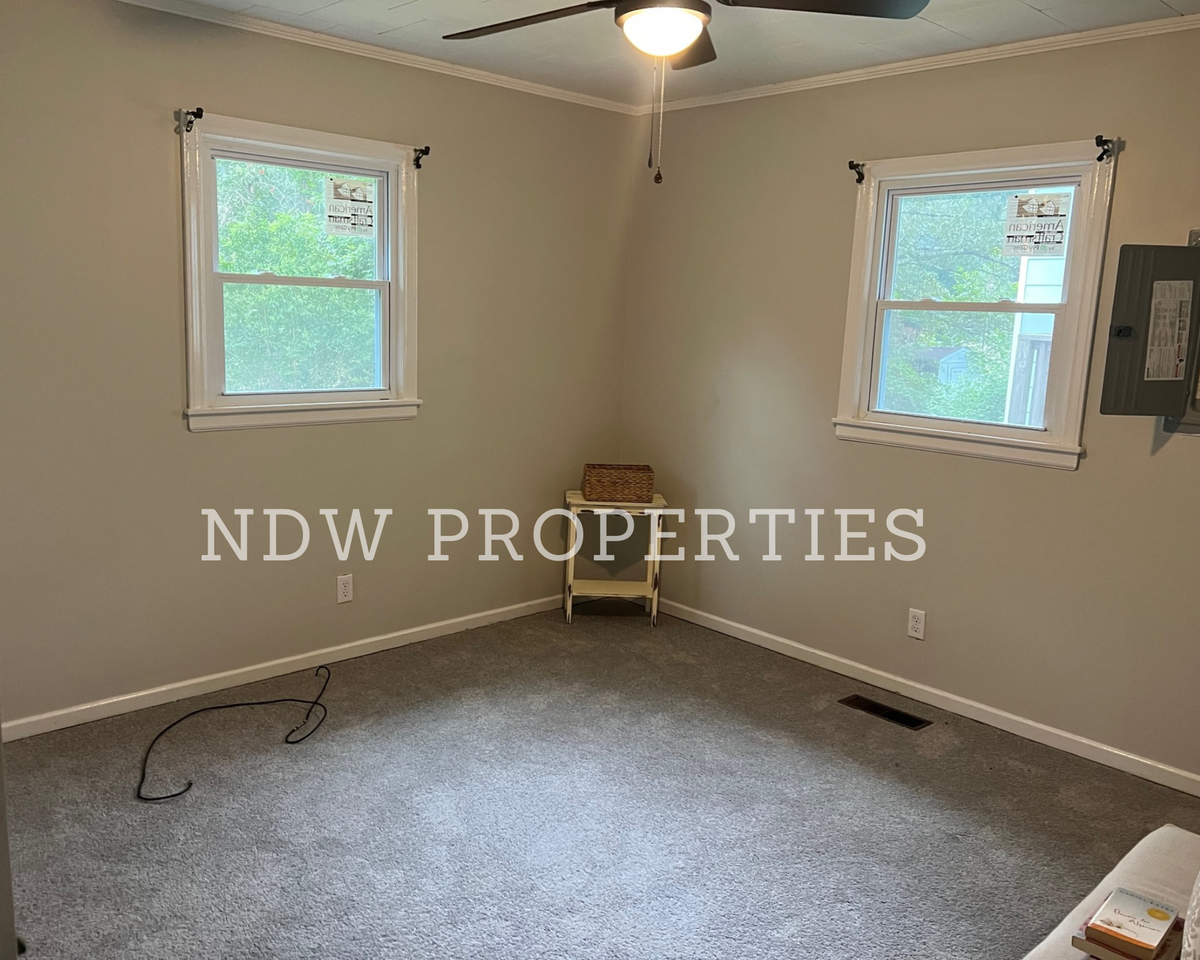 3042 Forrester St #NA - Photo 5 of 6