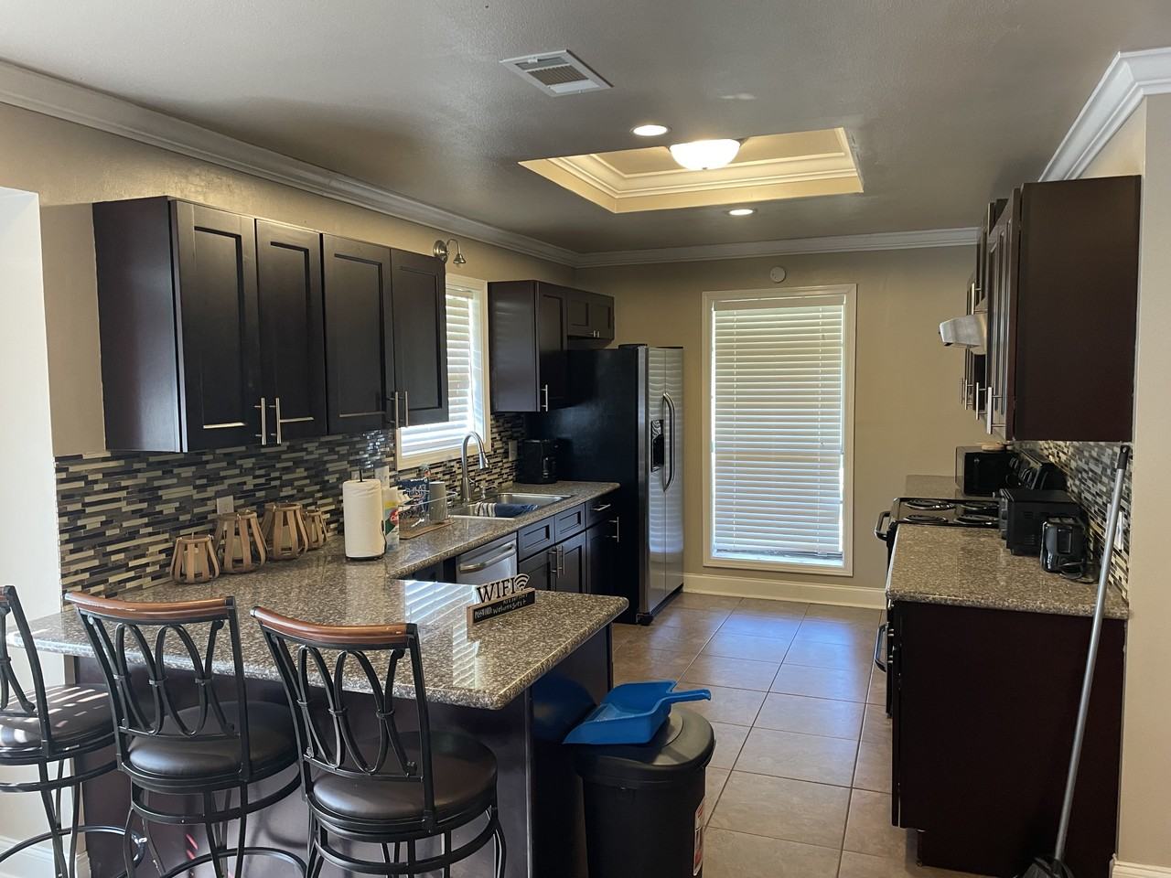 3912 Newbury Dr #NA - Photo 3 of 9