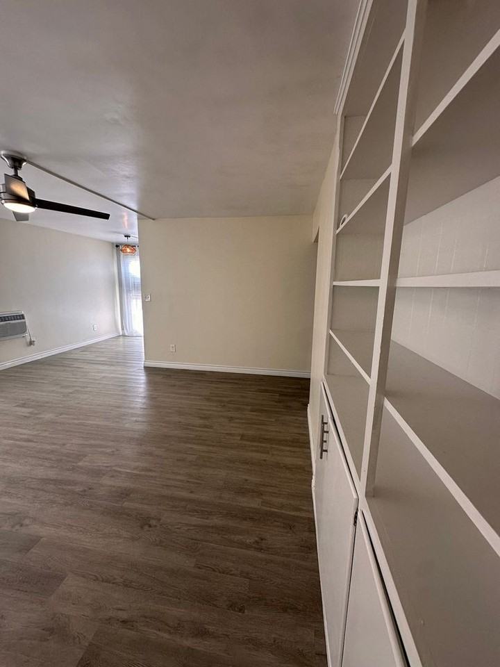 4533 Contour Blvd. - Photo 4 of 19