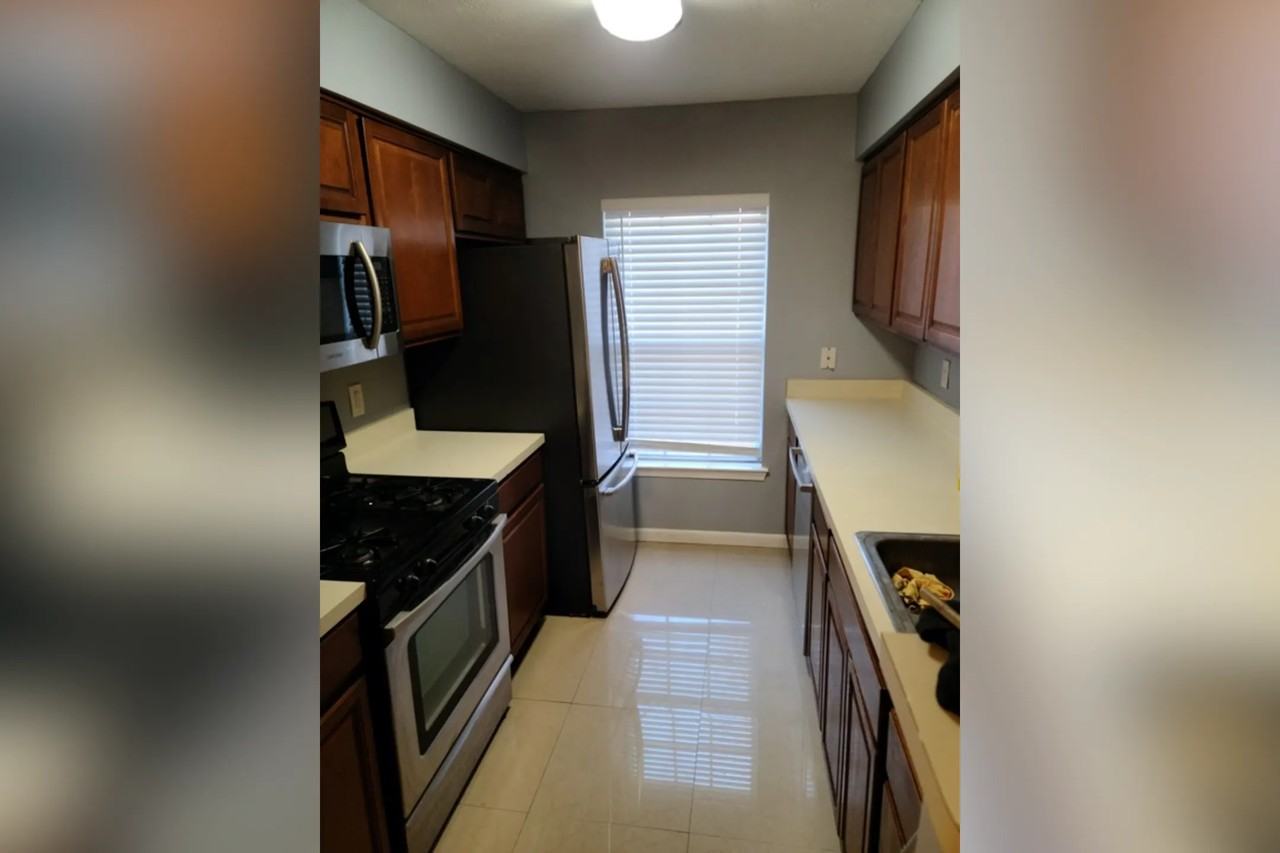 8911 Town Center Cir - Photo 2 of 10