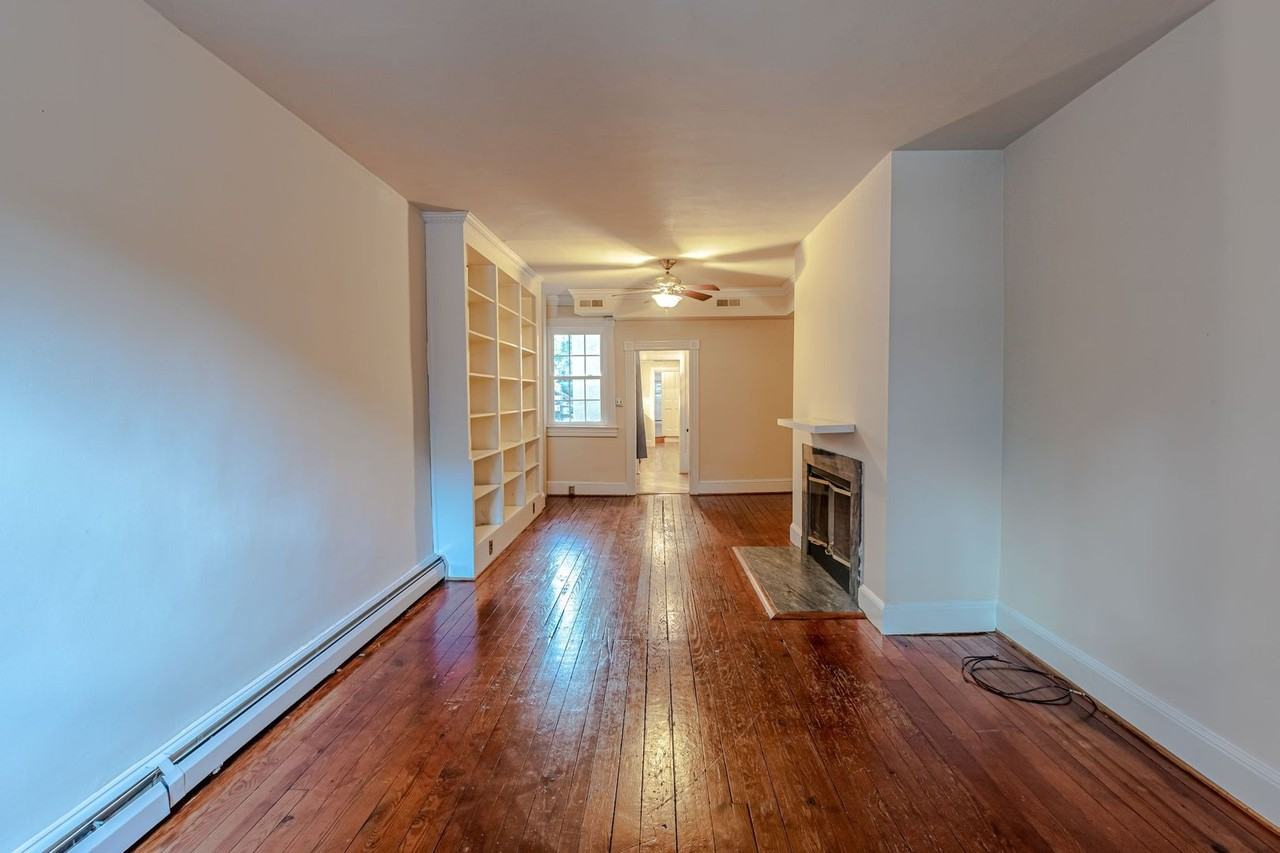 833 S Bond St - Photo 7 of 27