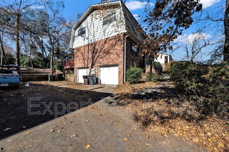 820 Linbard Ln - Photo 2 of 17