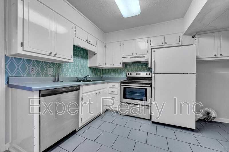 820 Linbard Ln - Photo 3 of 17