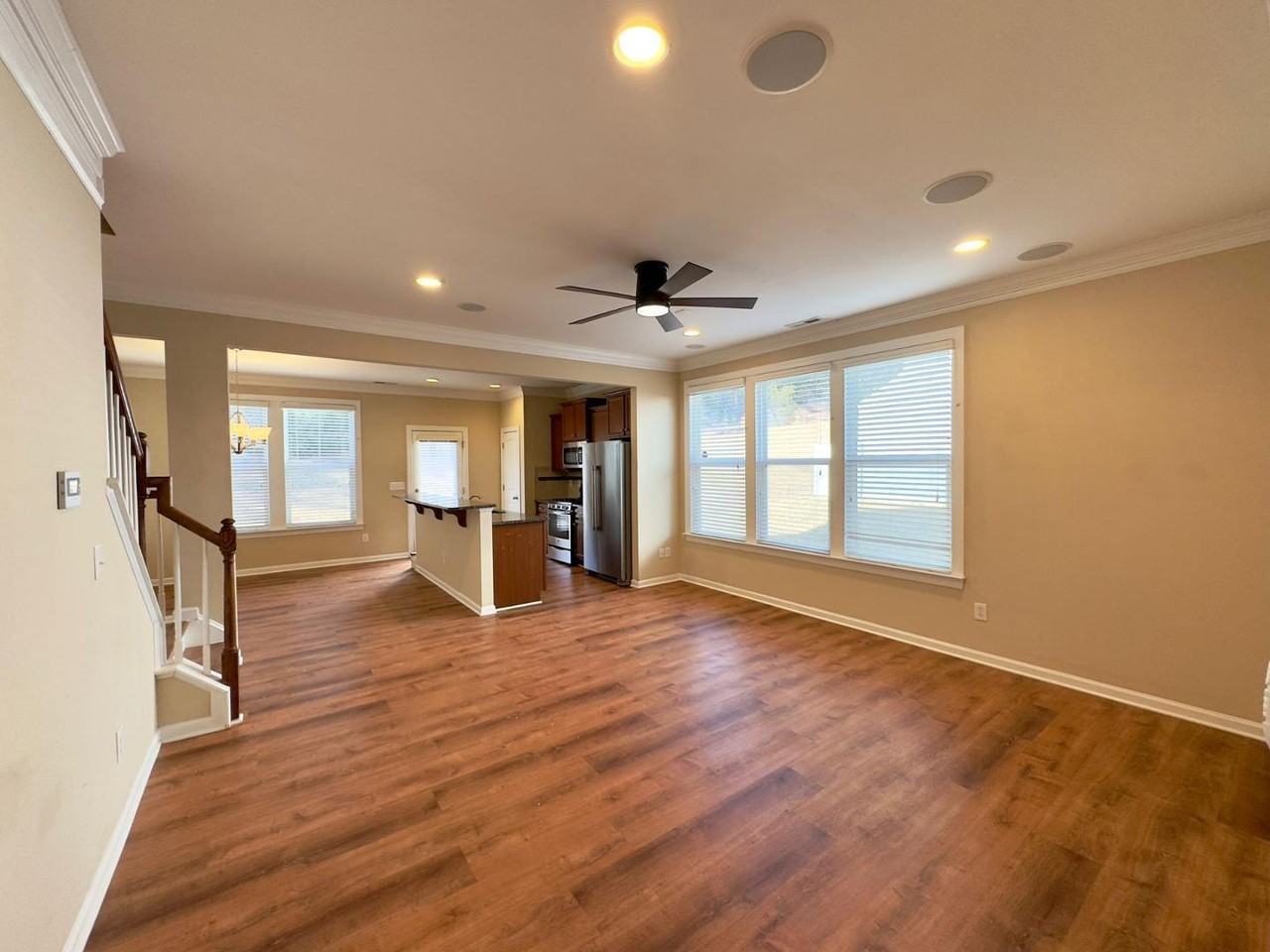 2120 Junewood Ln - Photo 3 of 29
