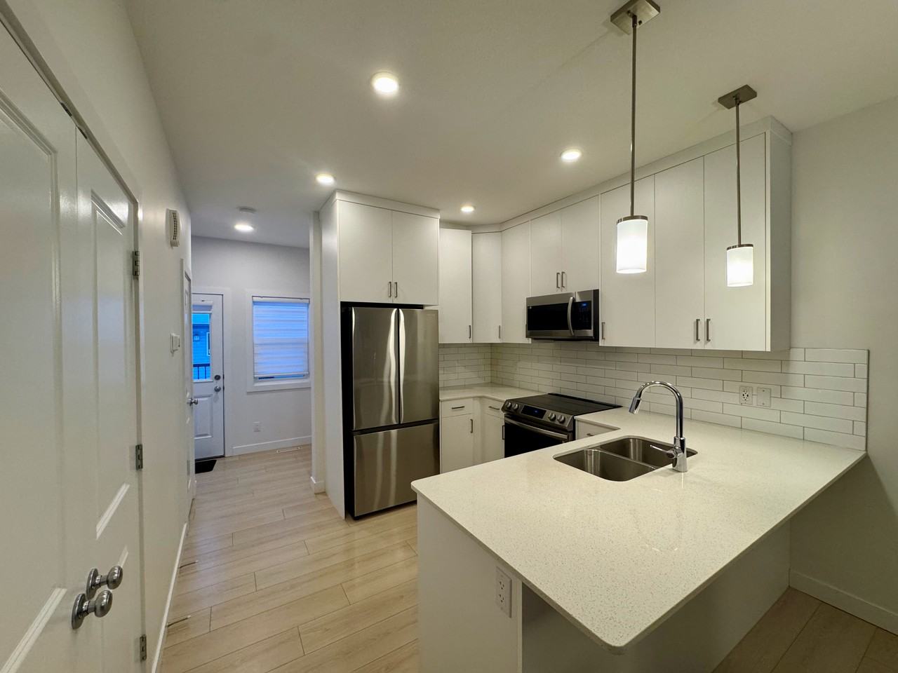 3843 Chrustawka Pl Sw - Photo 5 of 19