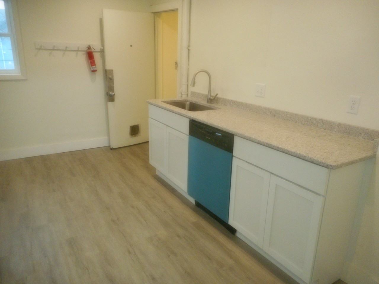 1912 15th Ave S - Photo 3 of 10