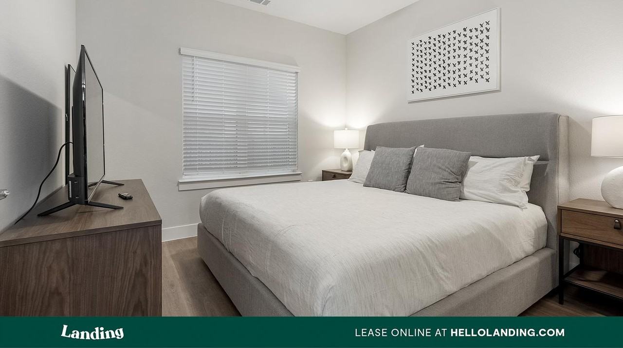 3501 N Austin St - Photo 6 of 50