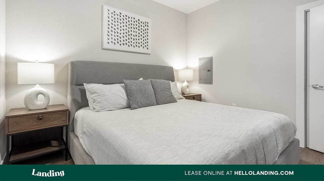 3501 N Austin St - Photo 7 of 50