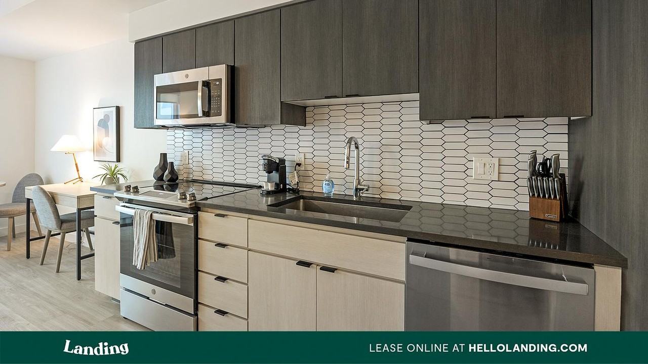 707 S Farmer Ave - Photo 4 of 50