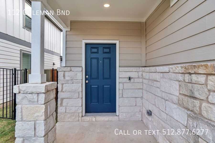 112 Coleman Bnd - Photo 3 of 32