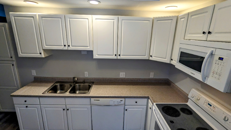 1036 W 4th St #1 - Photo 6 of 25