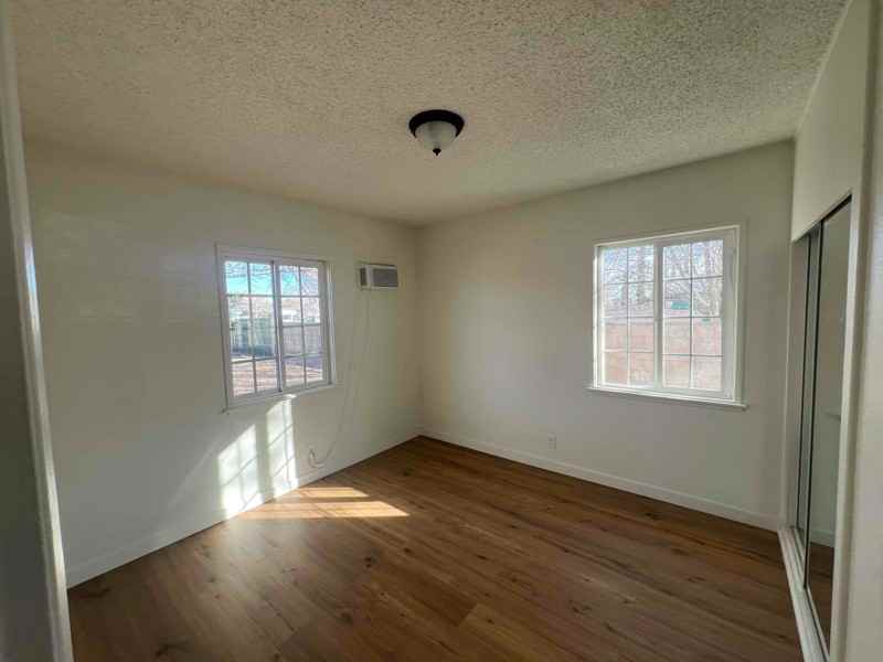 139 East Avenue P 4 - Photo 4 of 8