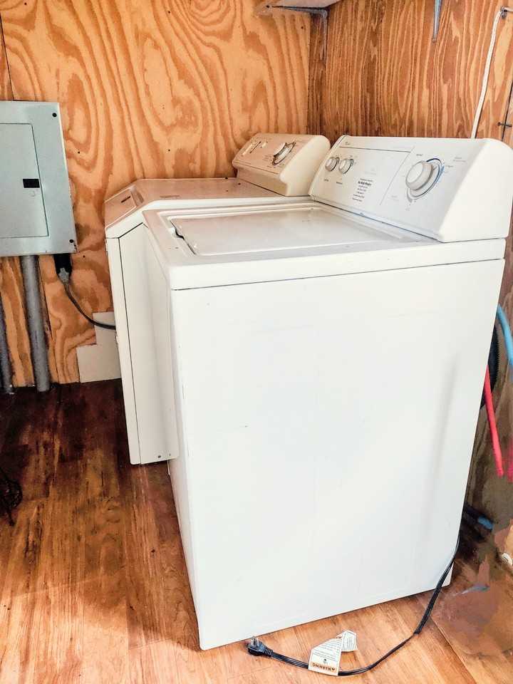 Downtown-adjacent #609 - Photo 3 of 6