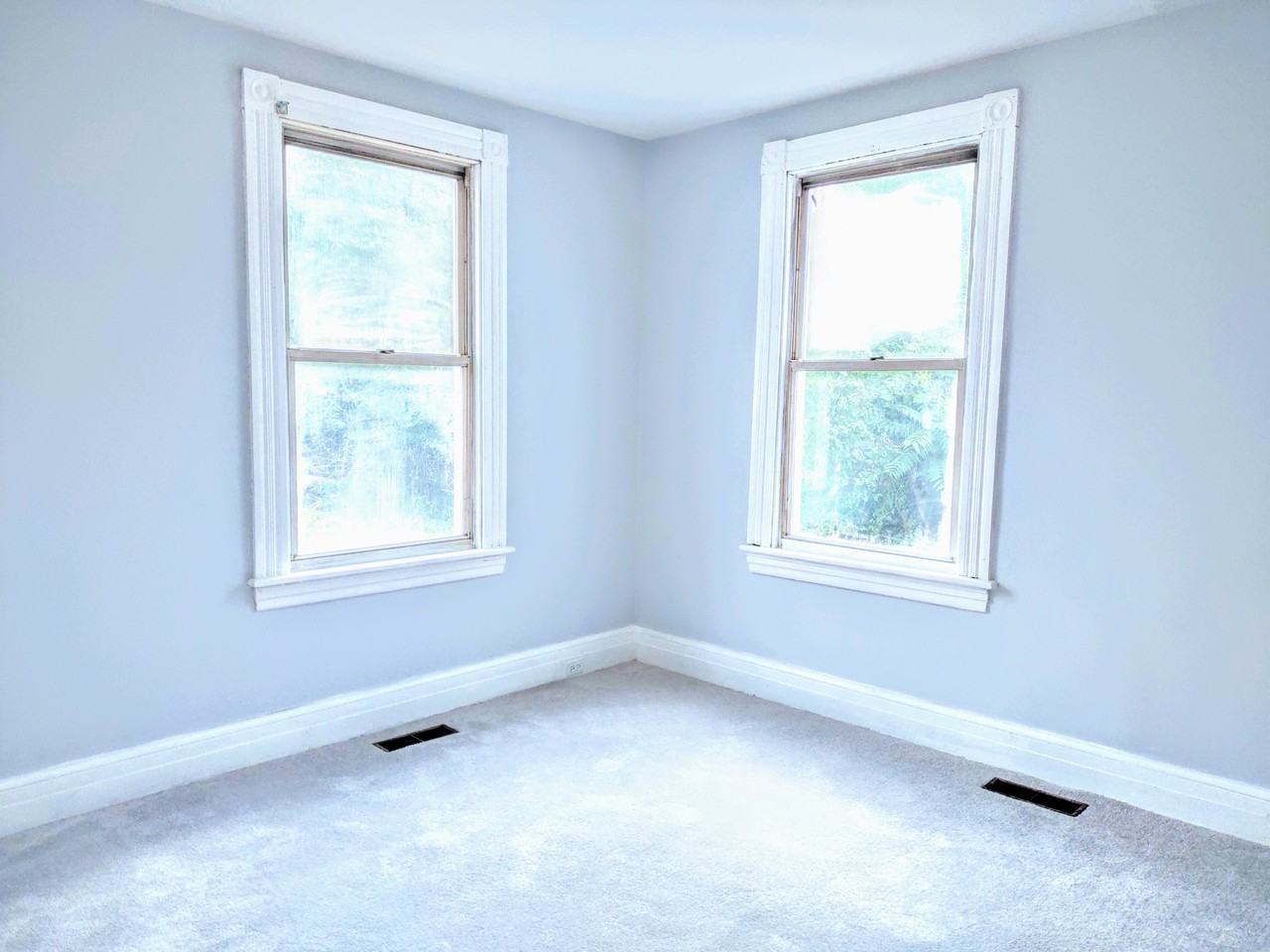 Downtown-adjacent #609 - Photo 4 of 6