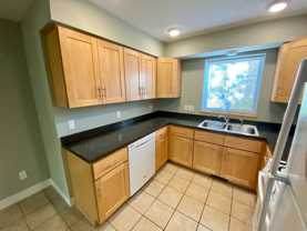 864 Grand  Apt A-D - Photo 1 of 1