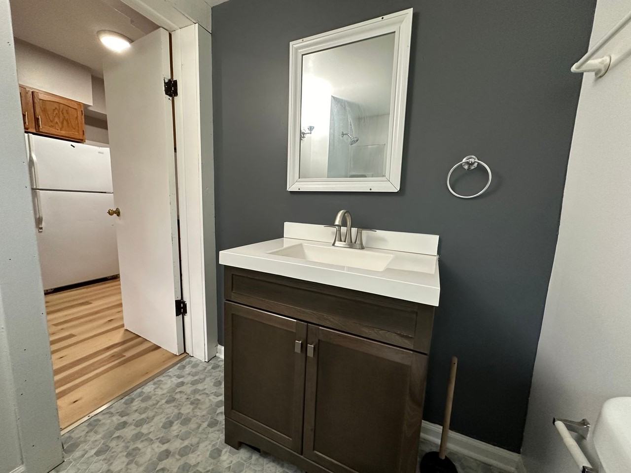 1334 Carman Ave Ne - Photo 7 of 12