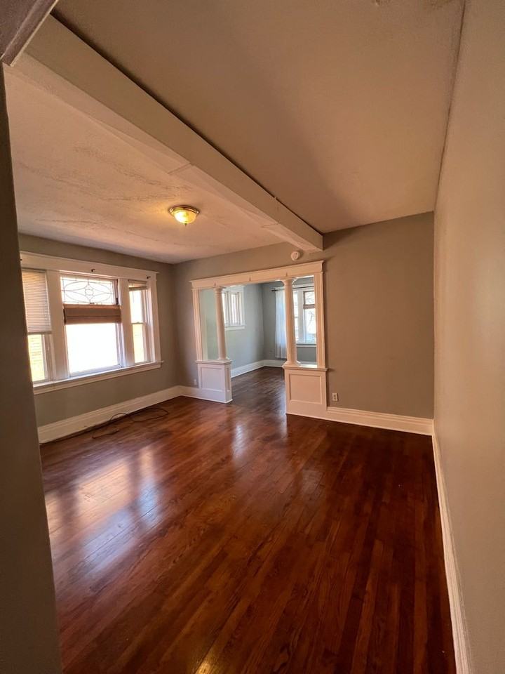 701-703 Park Ave - Photo 6 of 25