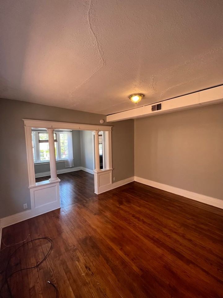 701-703 Park Ave - Photo 7 of 25