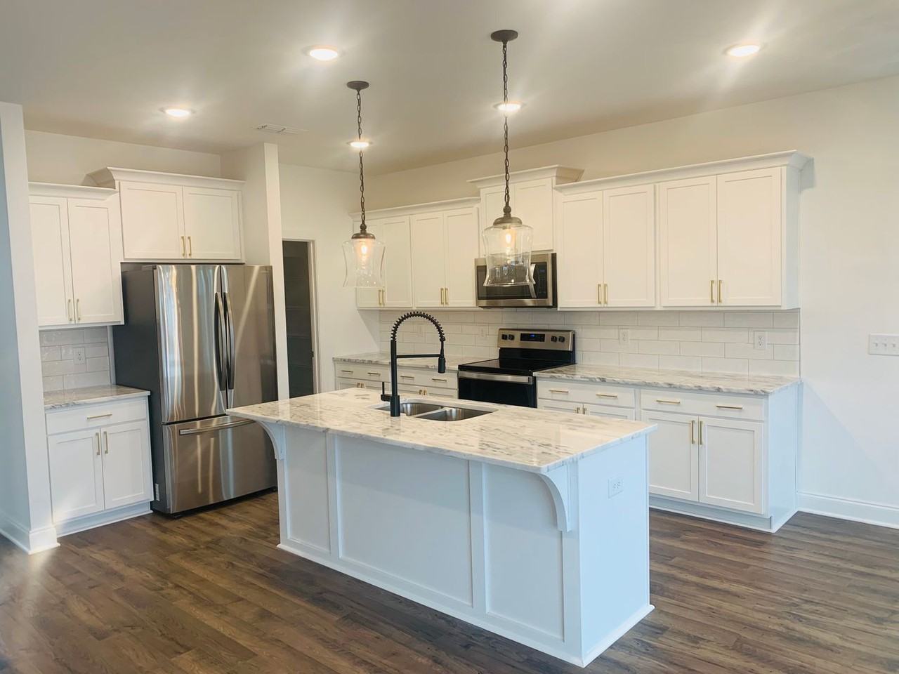 3707 Shady Forest Dr - Photo 2 of 18