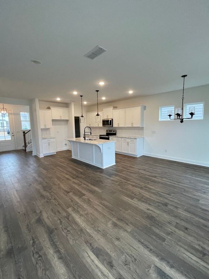 3707 Shady Forest Dr - Photo 3 of 18