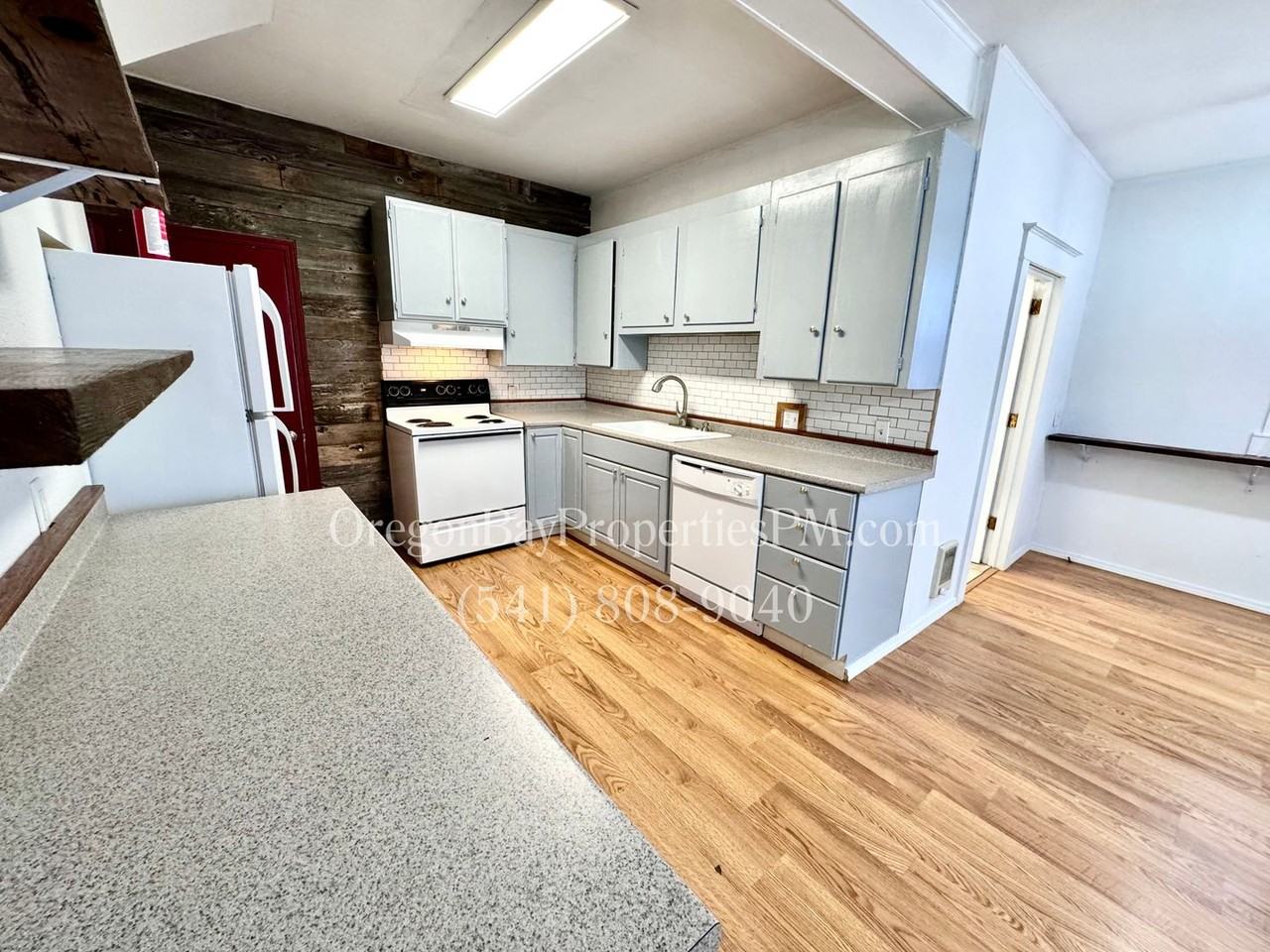 1596 Mcpherson St - Photo 6 of 22