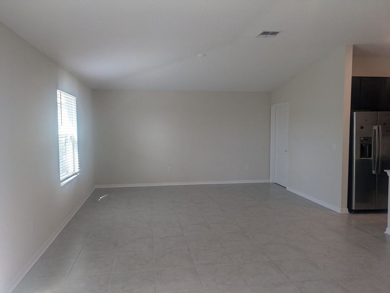 339 Estates Ct - Photo 3 of 15